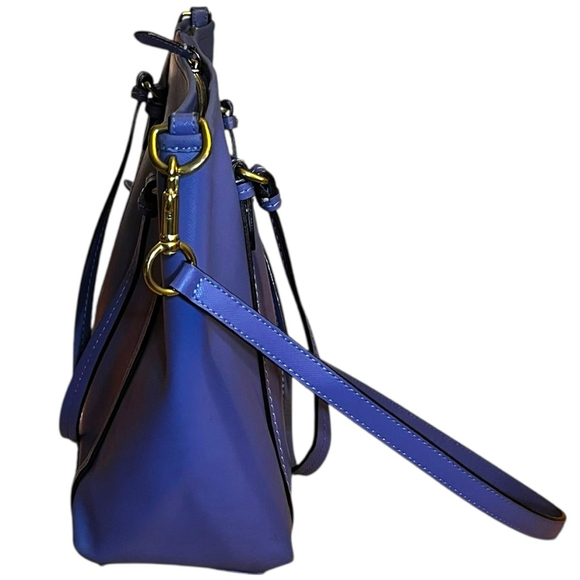 Coach Peyton Leather Pocket Tote F25667 – Porcelain Blue - Picture 5 of 15